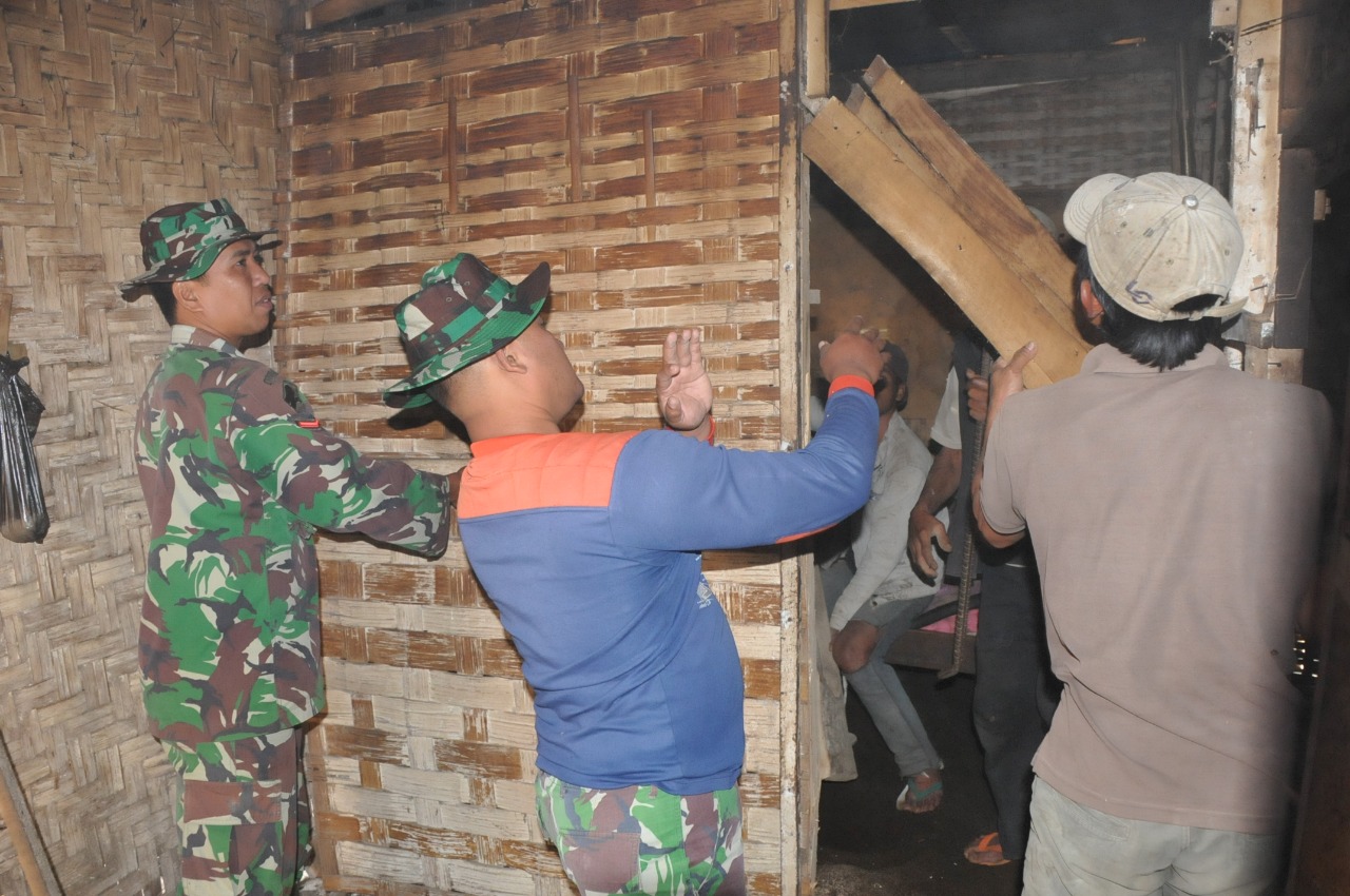 Dinding Bambu masa lalu bagi warga Sumbersih