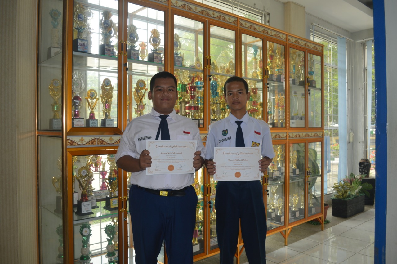 Dua Siswa SMPN 6 Sekayu Juara Olimpiade Matematika Internasional
