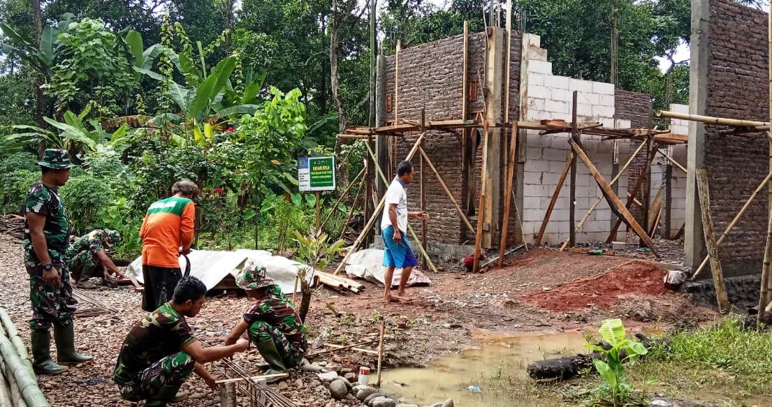 Perehaban Rumah Sudarso Dikeroyok TNI dan Warga