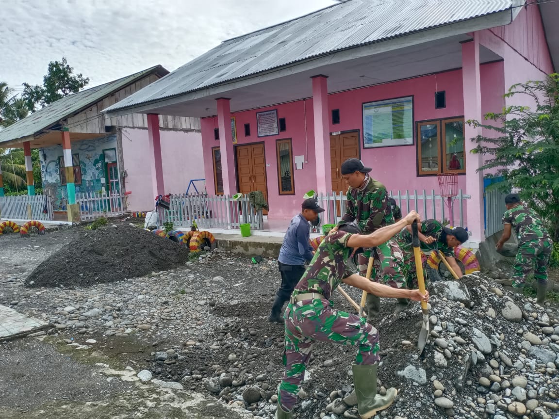 Serda Sibarani Bawa Pasukan Timbun Halaman Yayasan Nurul Ikhsan