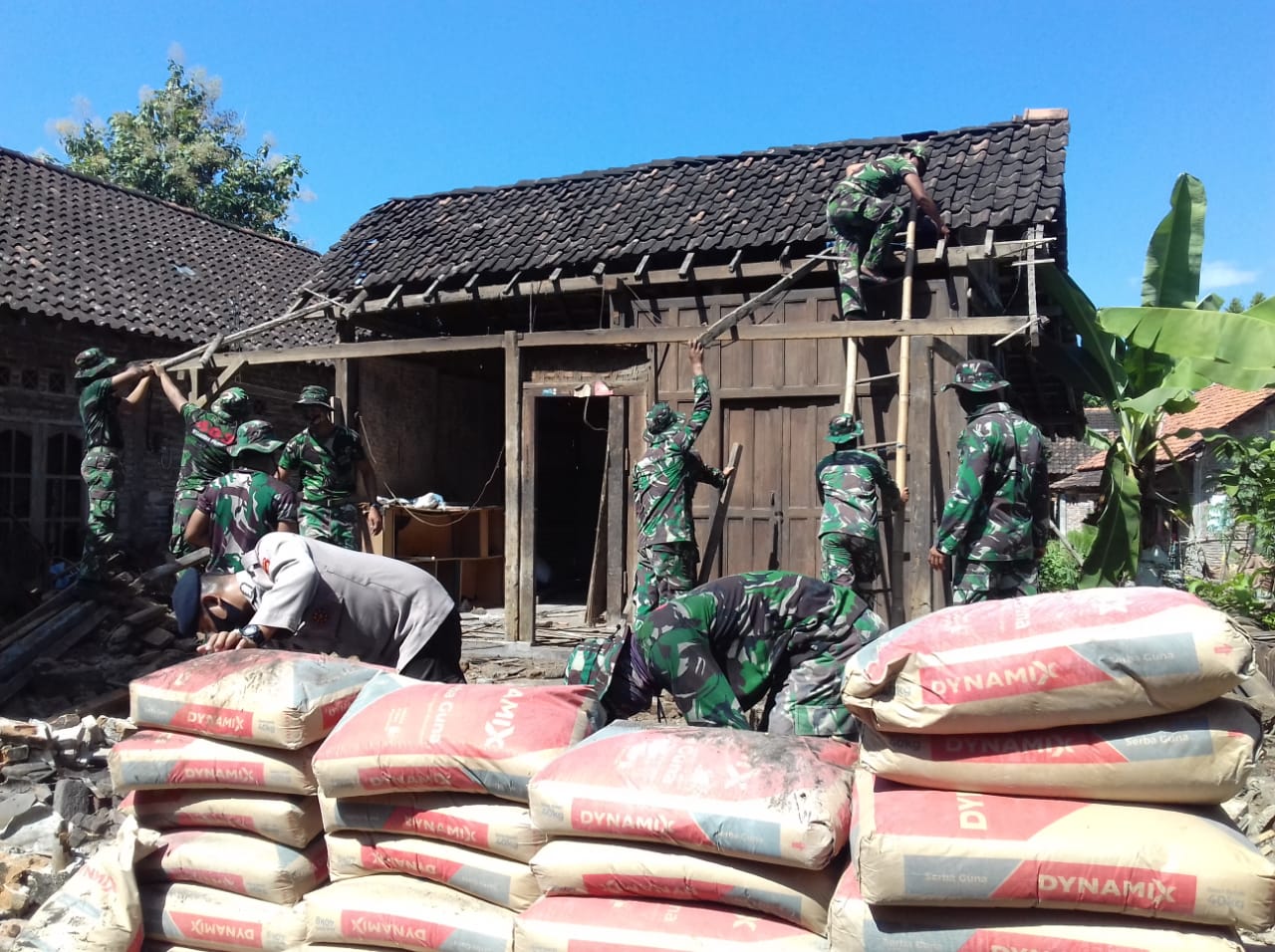 Material Mulai Didrop ke Rumah Wagiyem