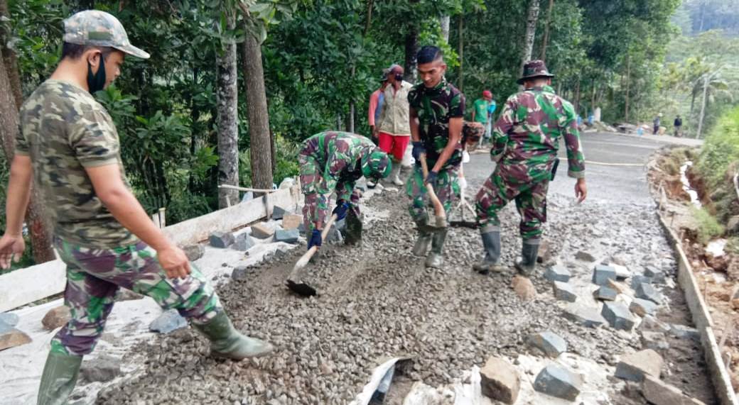 TNI Penyempurna Jalan TMMD Terus Diberdayakan