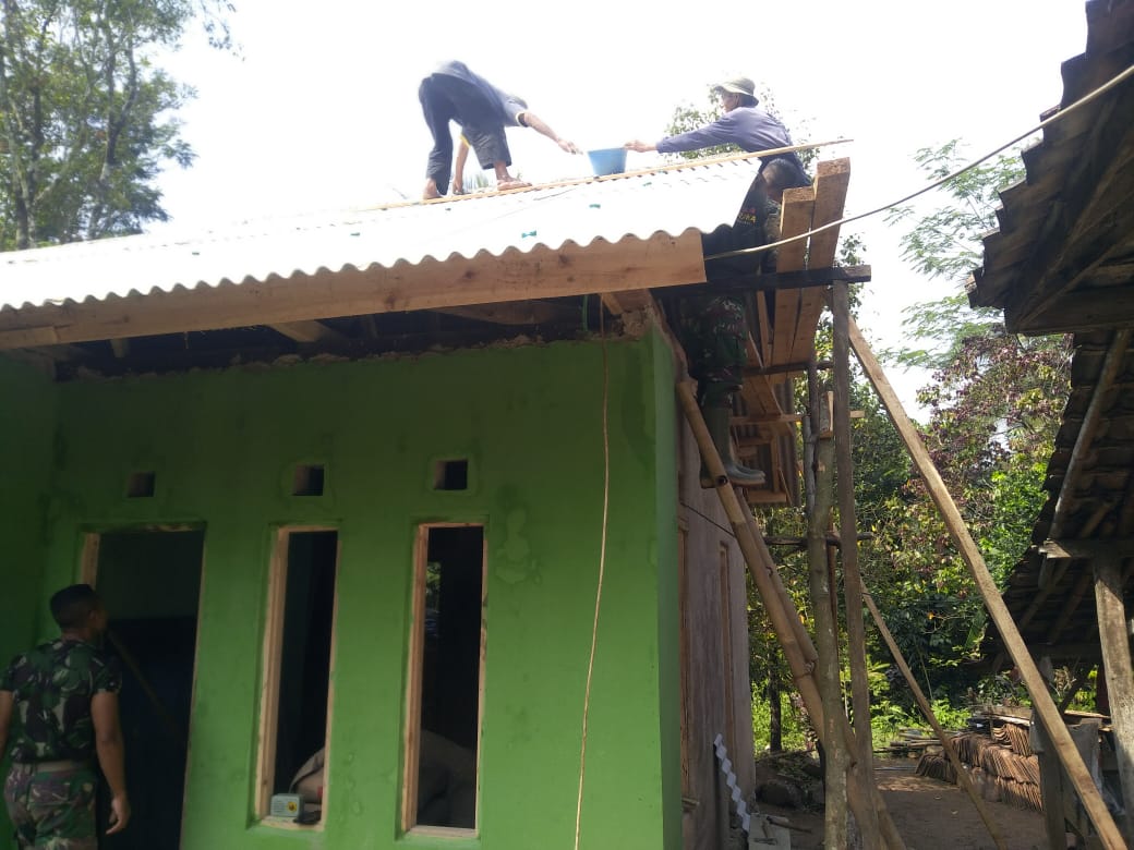 Kisah Nenek 63 Tahun Hidup di Tempat Tak Layak, Kini Rumahnya Dibangun TNI