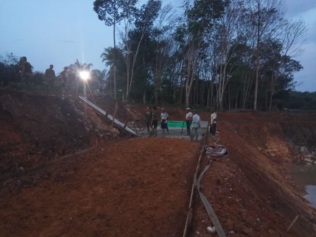 MEMBAWA PAHALA TERSENDIRI TMMD REG KE 108 KODIM 1014 DI BALAI RIAM