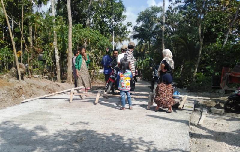 Masyarakat Petahunan Banyumas Blokir Akses Wisata ke Curug Nangga Hasil TMMD