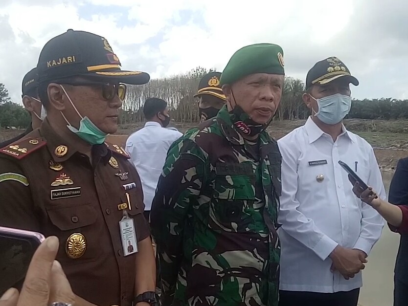 Penyerahan Hasil TMMD Reg Ke – 108,Kodim 1014/PBN.Kepada Pemerintah Kabupaten Sukamara