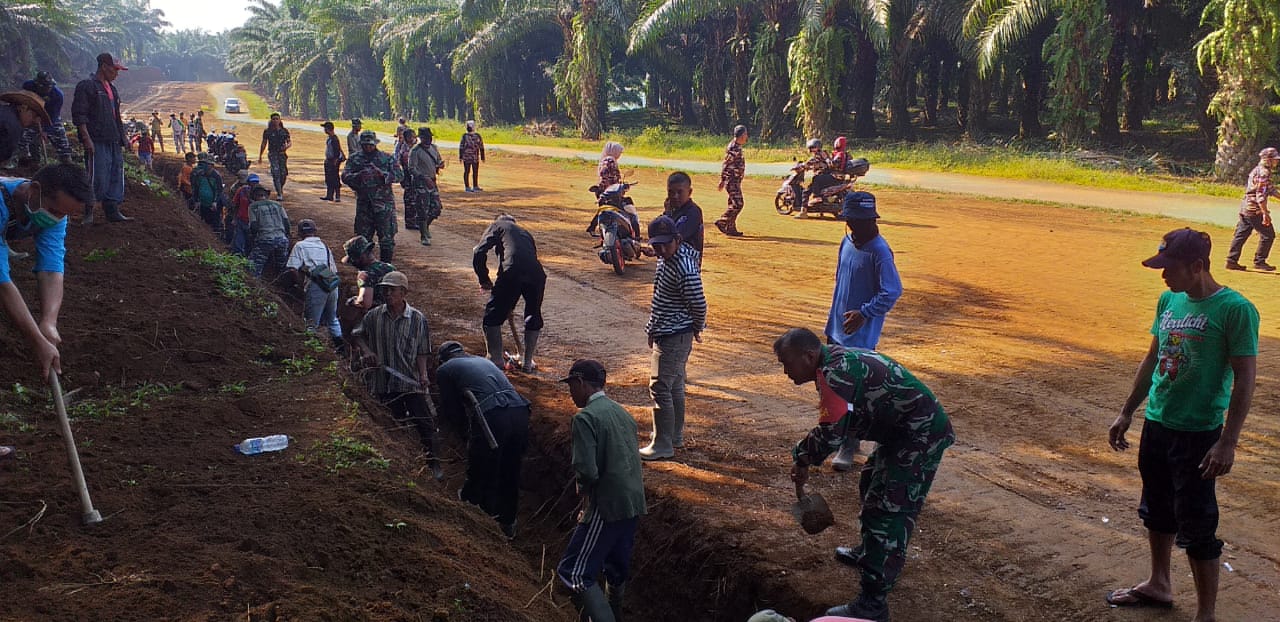 TMMD Ke-108 Kodim 0605/Subang Telah Gugah Jiwa Gotong Royong Masyarakat