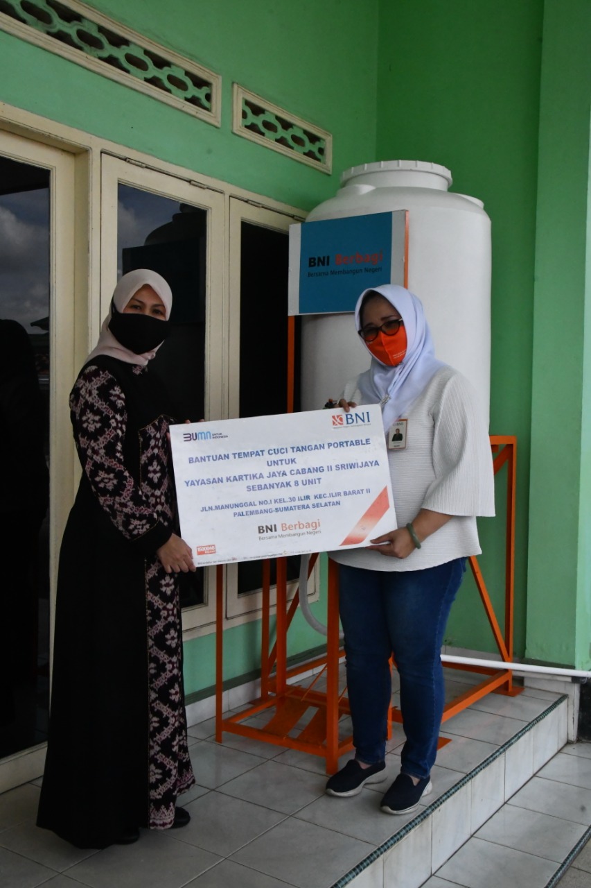 Yayasan Kartika Jaya Cabang II Sriwijaya Terima Bantuan CSR dari BNI Sumsel