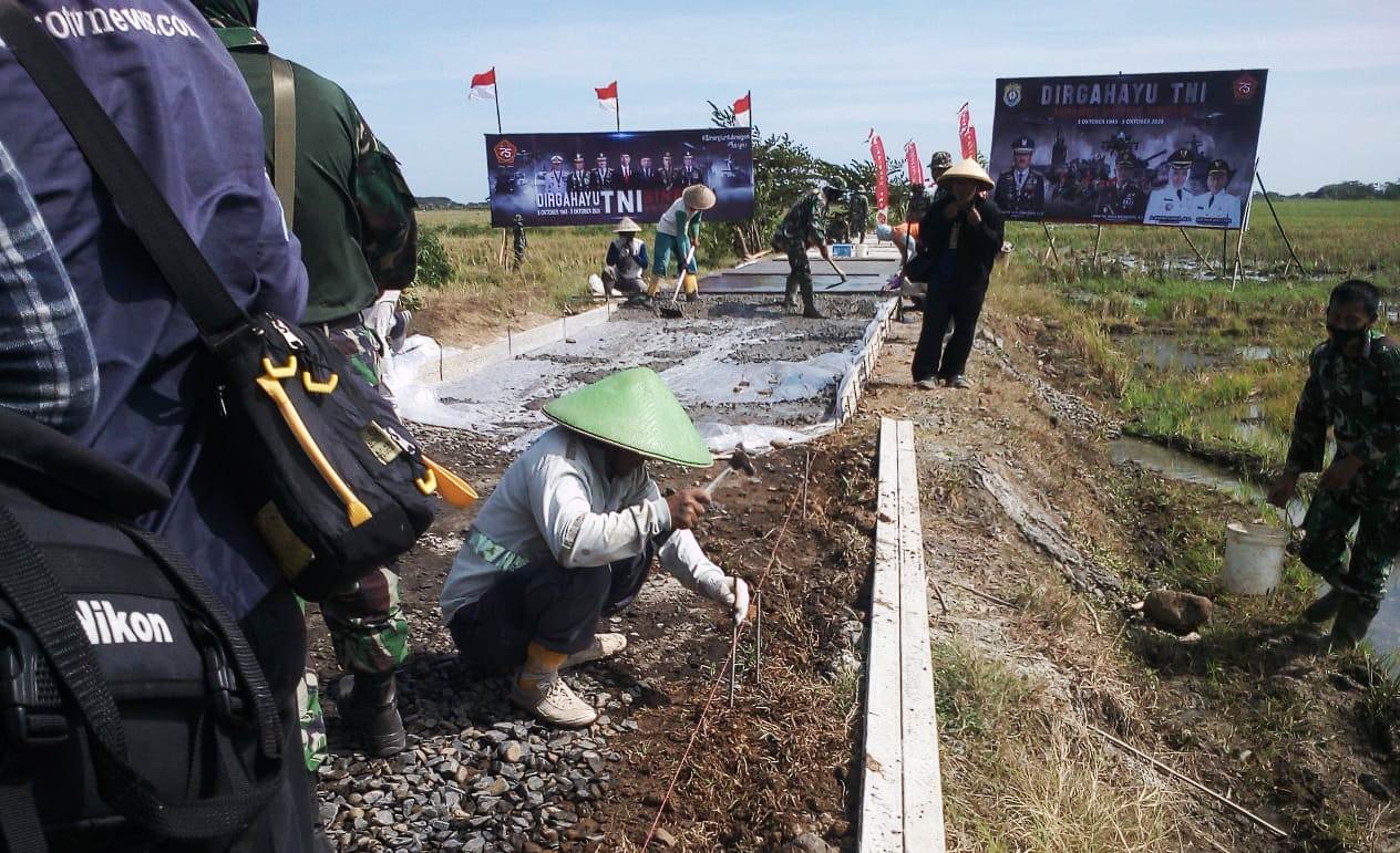 Ini Unsur Penting Yang Menentukan Kualitas Jalan TMMD di Sendang Kulon