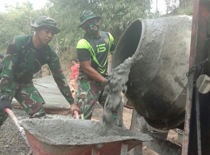 Â Serka Viky, Anggota Satgas TMMD Reg 109 Kodim 0708/Purworejo Jawab Tantangan Dan SSK