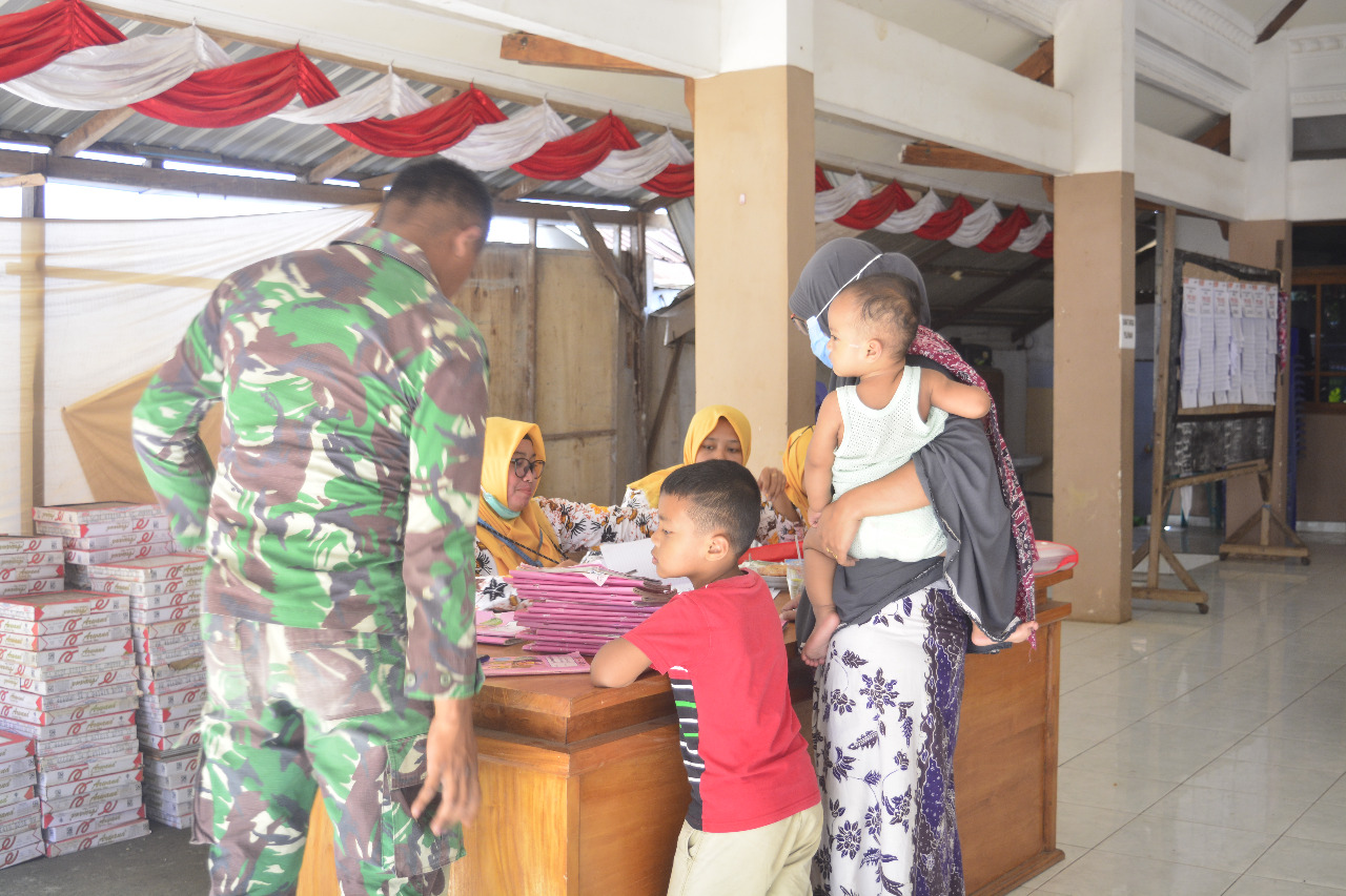 Piawai, Anggota Satgas Dampingi Ibu Posyandu