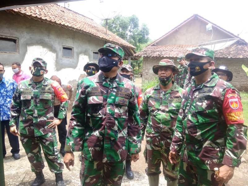 Kasdam IV Diponegoro Puas Dengan Hasil Rehab RTLH TMMD Reguler Brebes