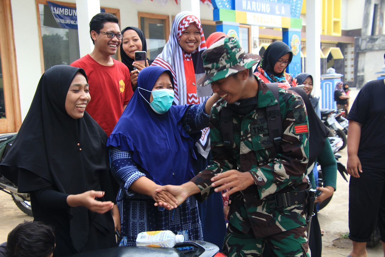 Satgas Pamitan Warga Buat Haru Penduduk