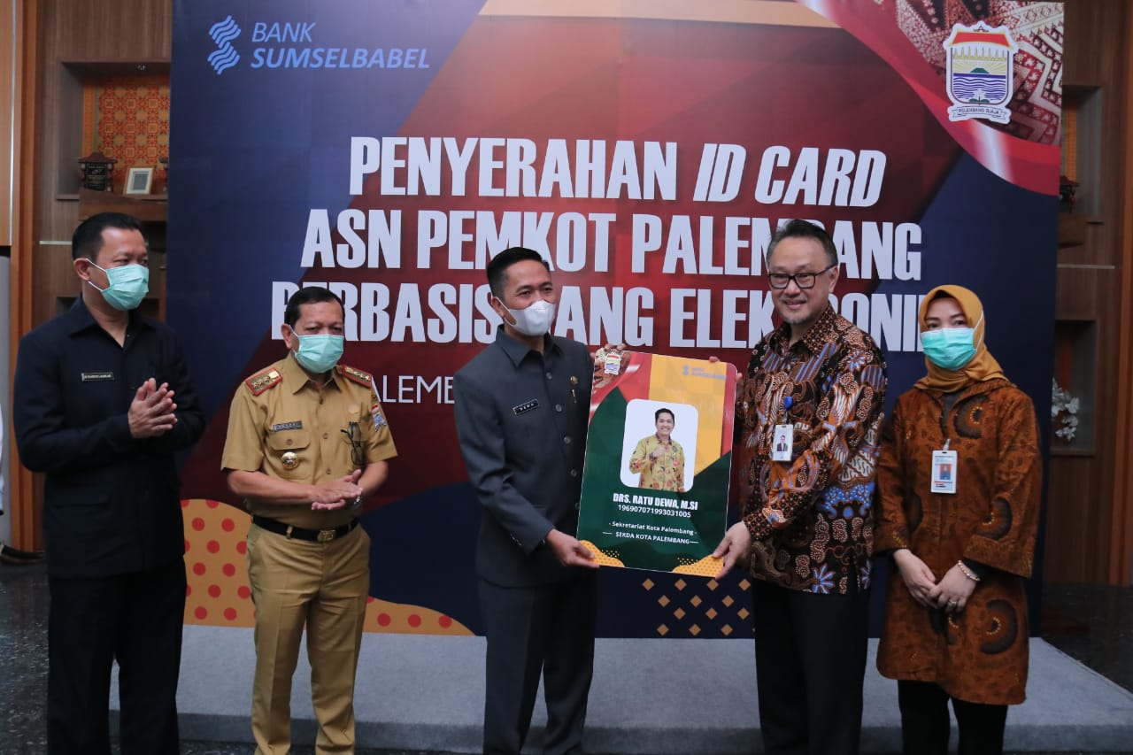 496 ASN dan non ASN Pemkot Palembang Kantongi Id Card e- Money