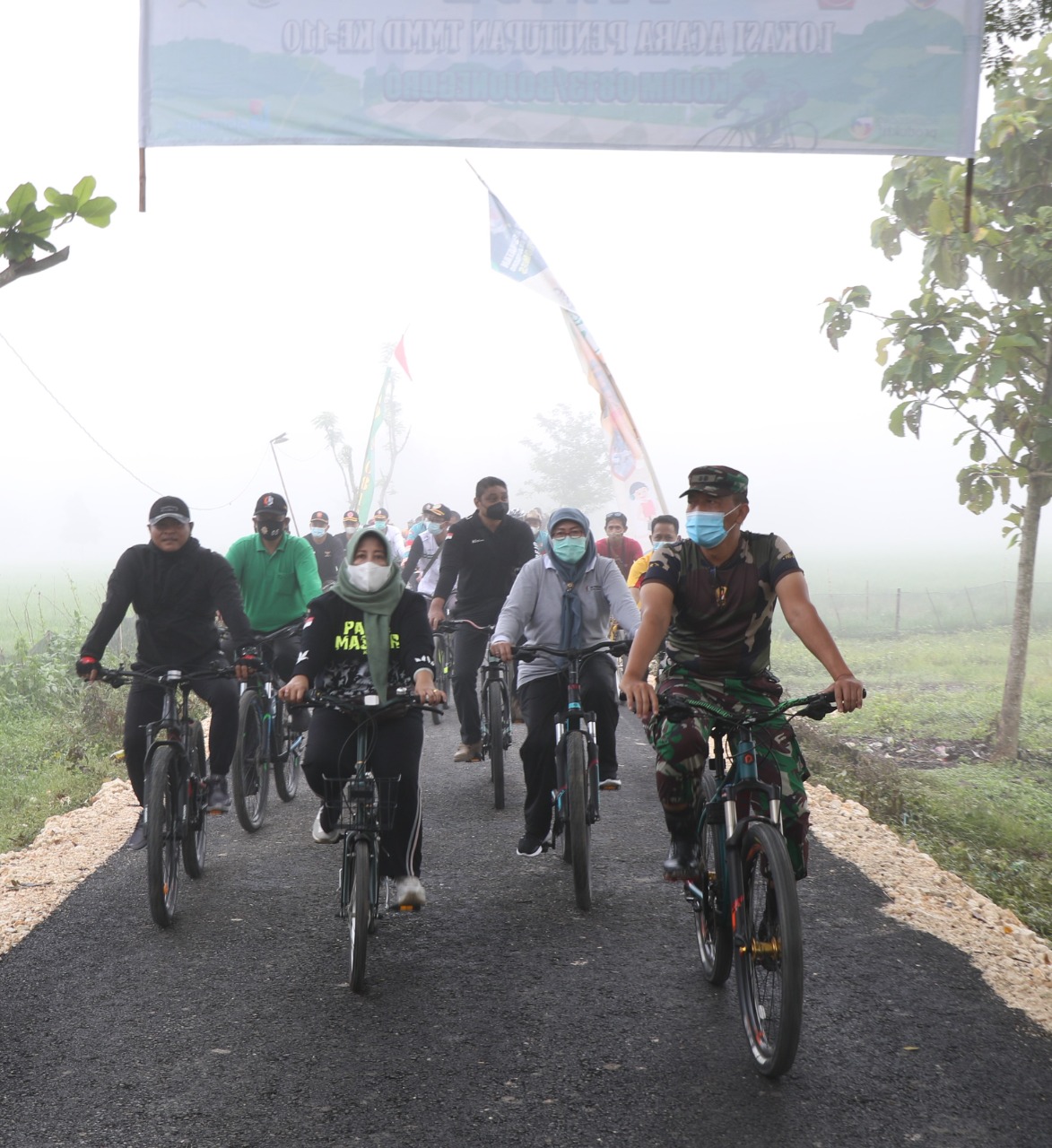 Dansatgas TMMD Bojonegoro Gowes Bareng Jangkau Desa Ngrancang – Jatimulyo