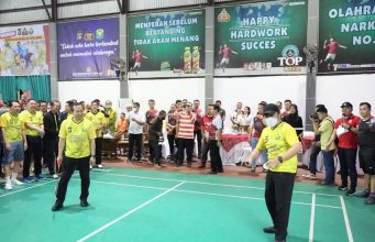 Herman Deru Apresiasi Kapolda Sosialisasikan Fornas Lewat Kejuaraan Badminton Bhayangkara Cup
