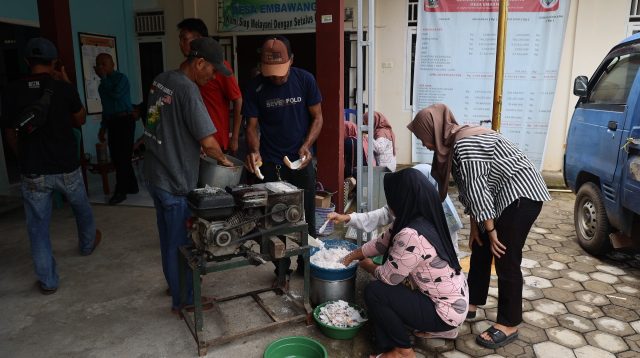 Budidaya Lebah Madu di Desa Embawang (5)