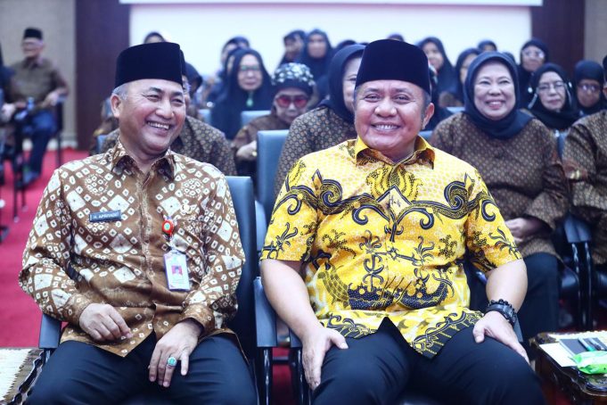 Gubernur Herman Deru Kukuhkan Pengurus LLI Sumsel 2025–2030, Perkuat Peran Lansia dalam Pembangunan